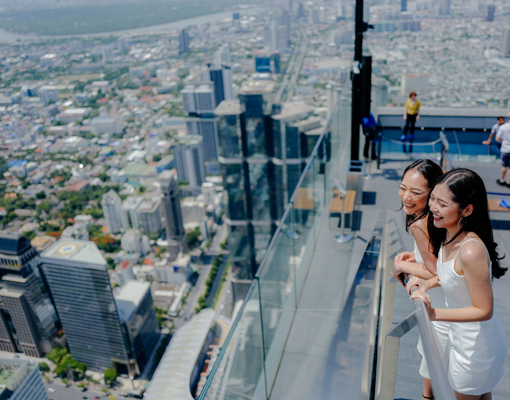 Mahanakhon Skywalk